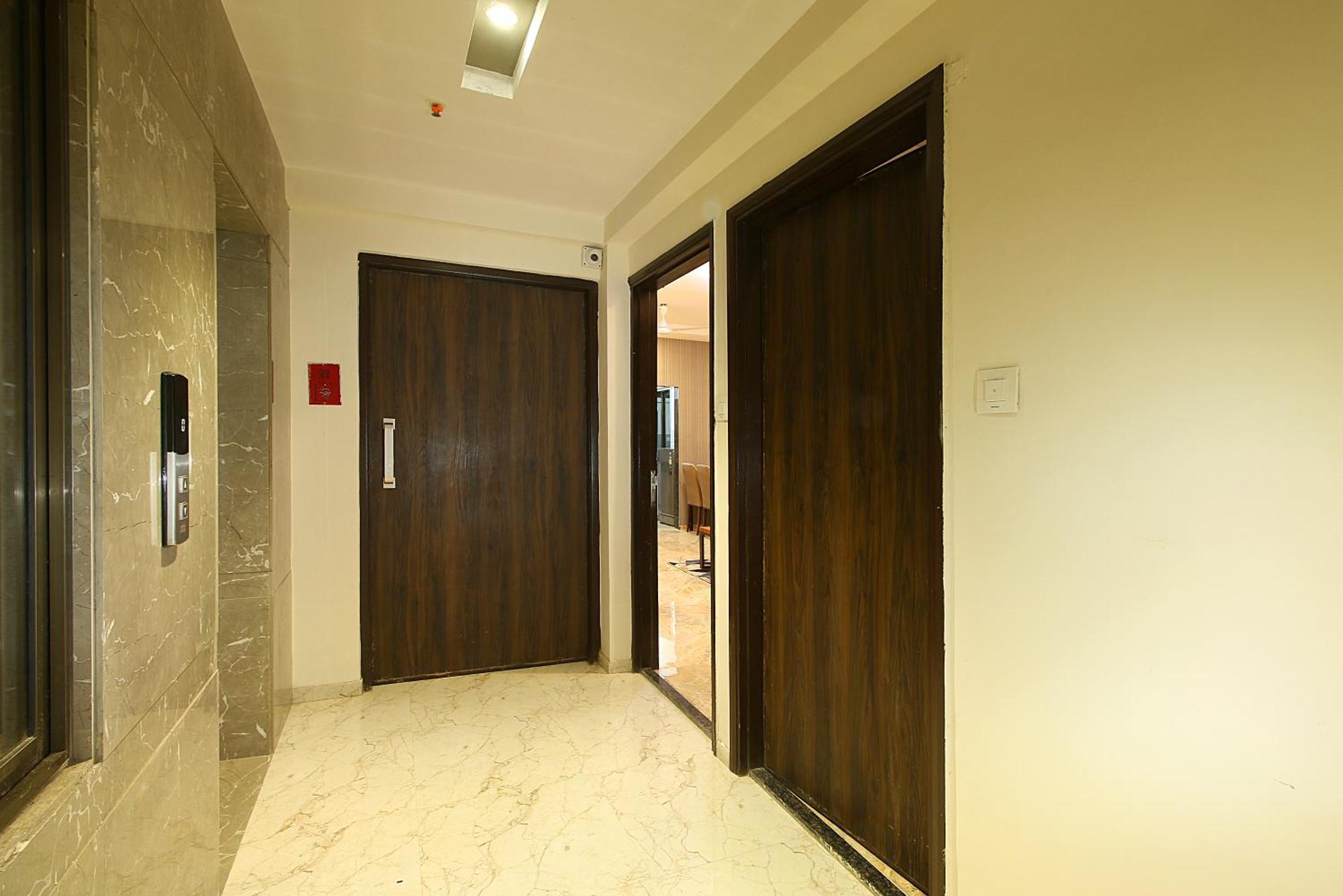 Mumbai House Luxury Apartments Santacruz East, Bombay Exterior foto