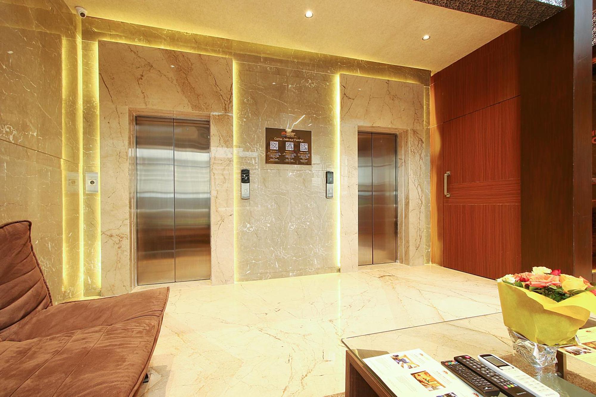 Mumbai House Luxury Apartments Santacruz East, Bombay Exterior foto