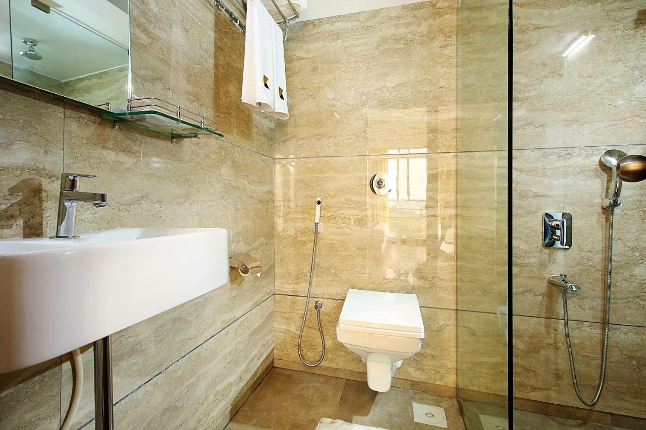 Mumbai House Luxury Apartments Santacruz East, Bombay Exterior foto